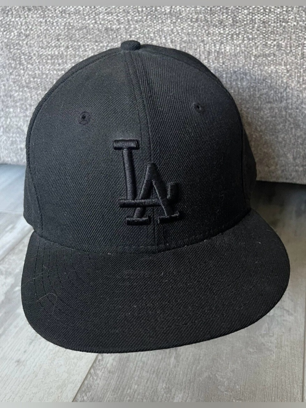 LA Los Angeles Dodgers All Black MLB Baseball New Era 59Fifty Fitted Hat- 7 3/8